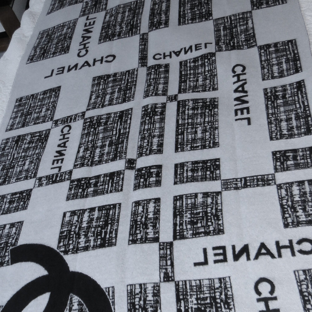 CHANEL SCARF - Picture 7 of 8